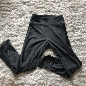 SOLD ❤️Victoria Secret Sport Mesh Leggings